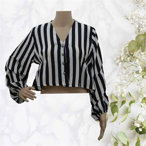 CROP TOP BLACK WHITE LINING- FREE SIZE